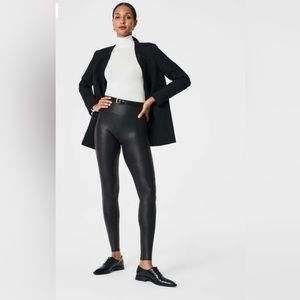 SPANX Faux Leather Leggings Size S🎁👖